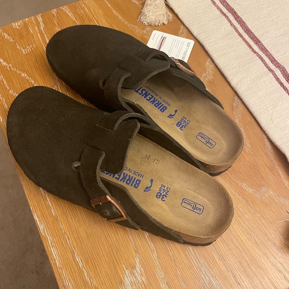 NWT Birkenstock Boston soft bed clogs Mocha size 38